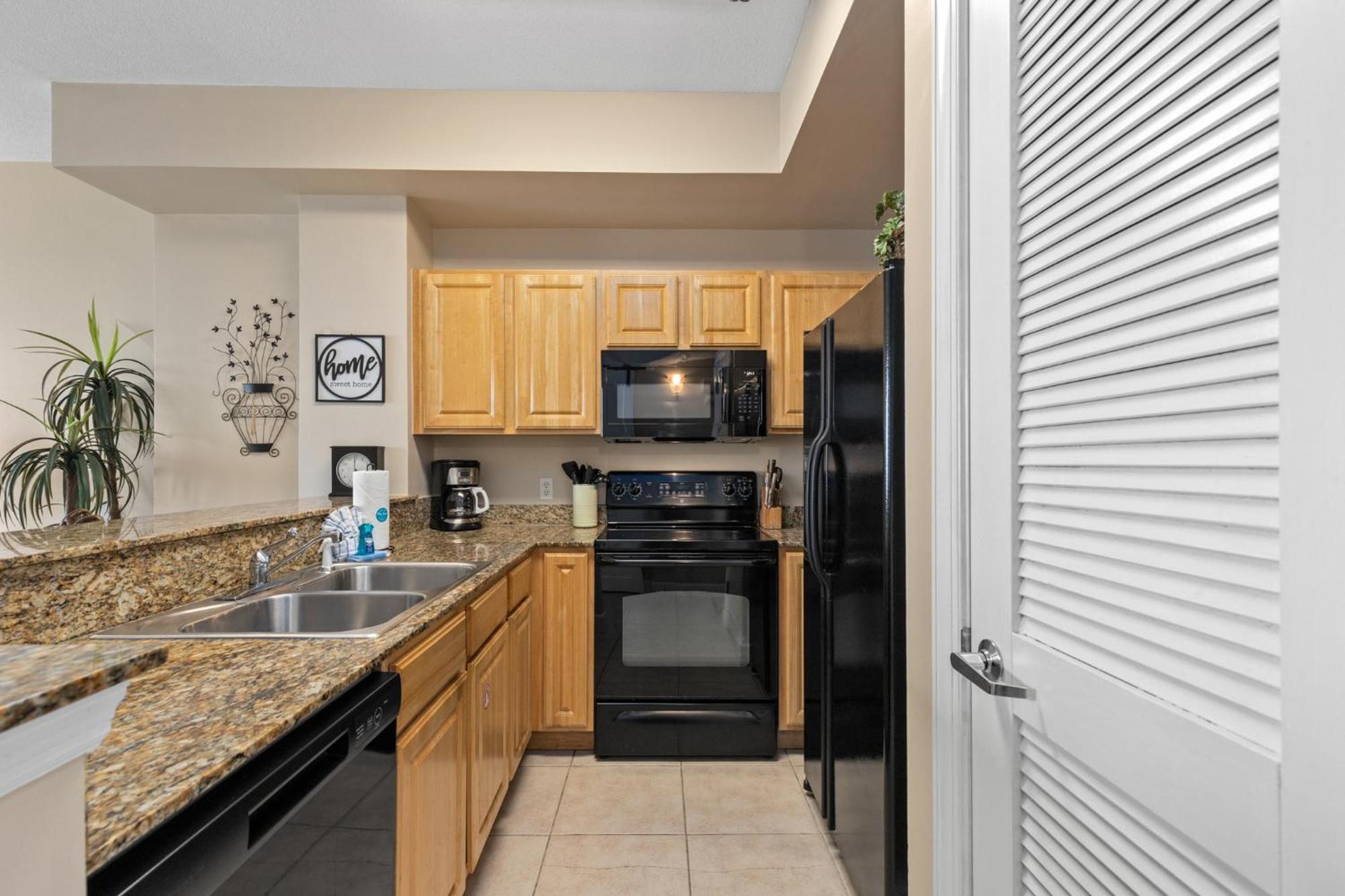 Gulf Front Master Br In Sunrise With Amazing Views! Sleeps 7! Holiday home Panama City Beach